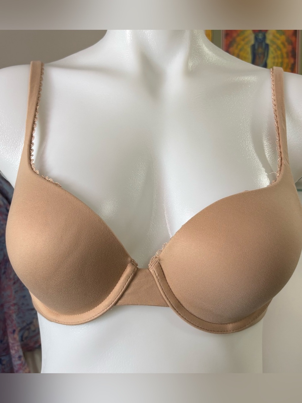 Victoria's Secret  Nude Push Up Bra Smooth Everyday 34B